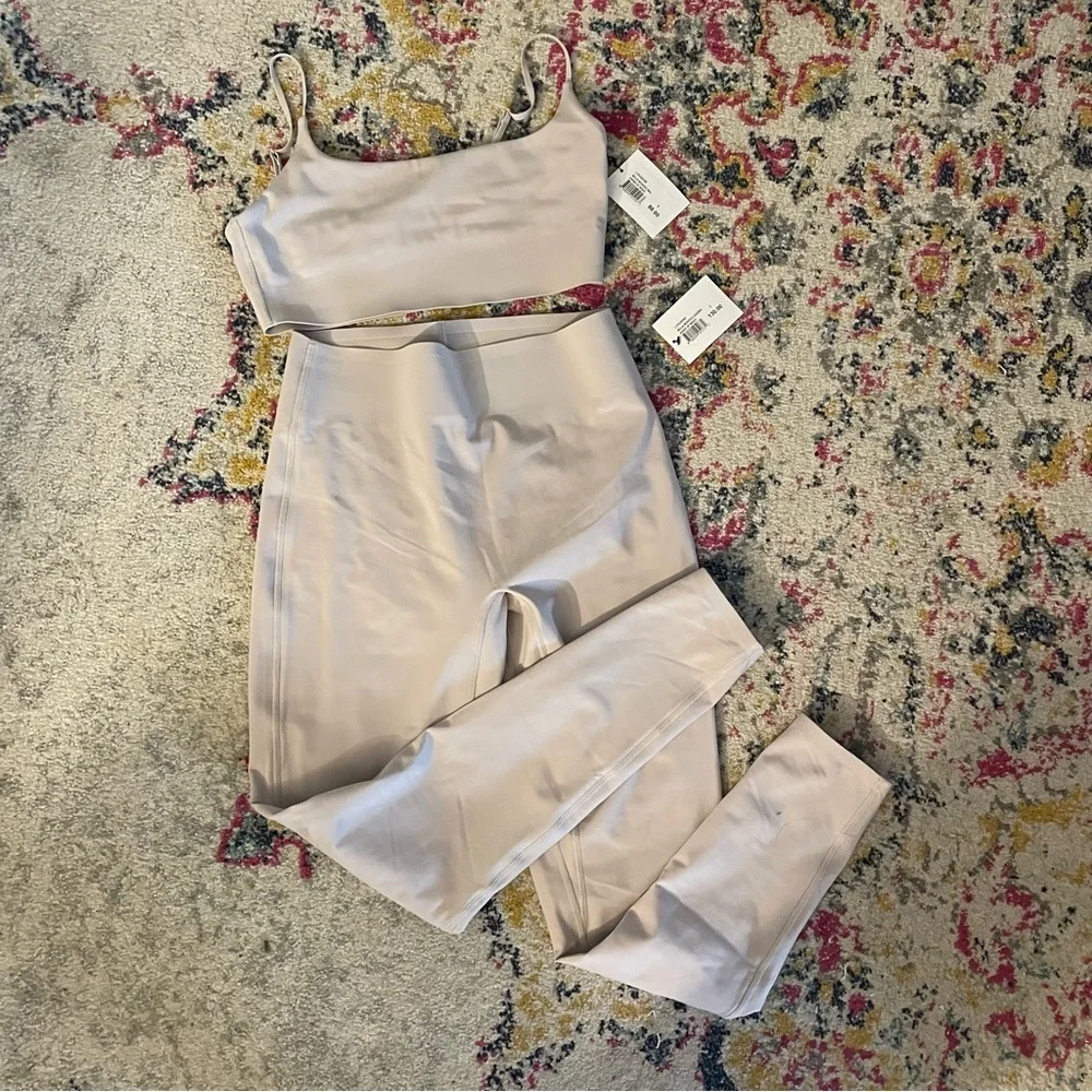 NWT Le Ore Matching Set: Bella Bonded Legging & Bra in Ashes of Roses Small - Picture 12 of 12